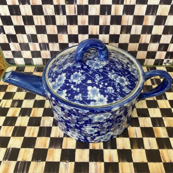 Rare Teapot Design China Blue collection produced exclusively for Seymour Mann - Picture 3 of 11
